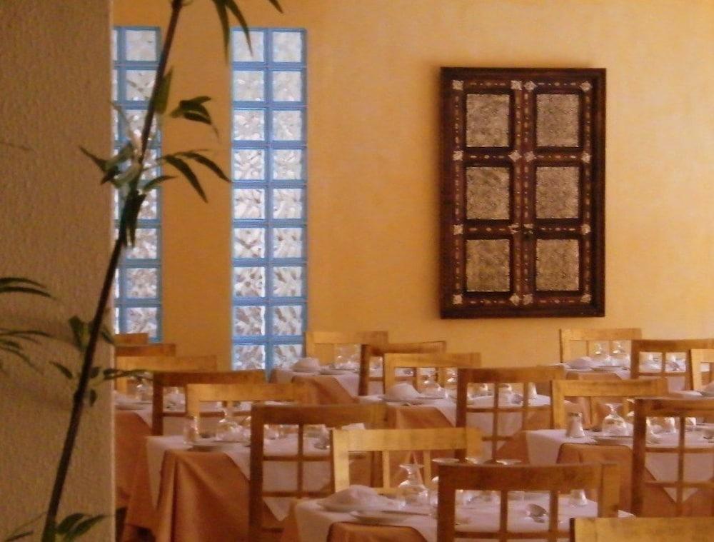 Casablanca Unique Hotel 몬뜨고르두 외부 사진