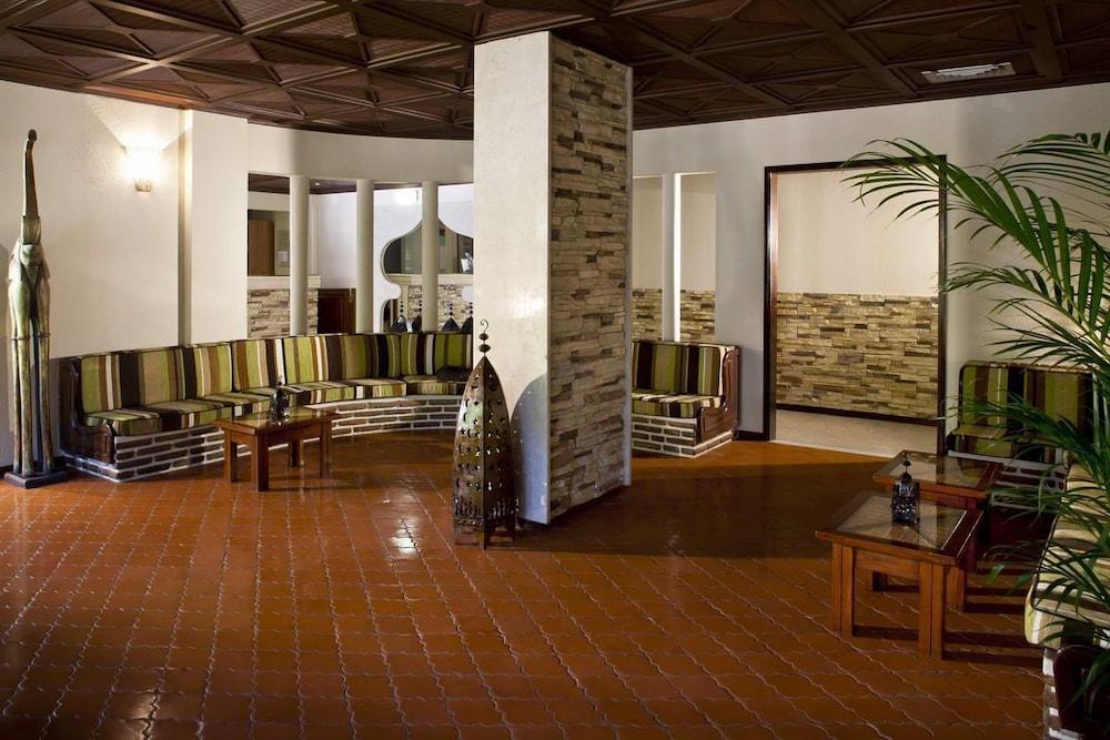 Casablanca Unique Hotel 몬뜨고르두 외부 사진